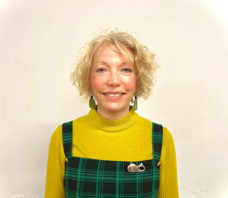 Roz — Front of house